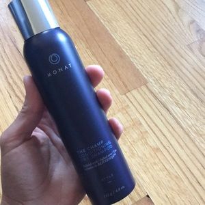 Monat dry shampoo